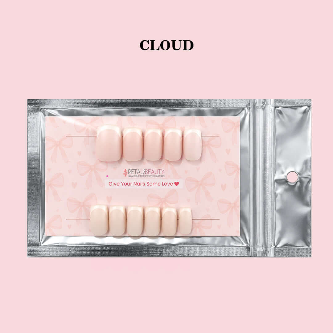 Petals Beauty press-on nails in Cloud design